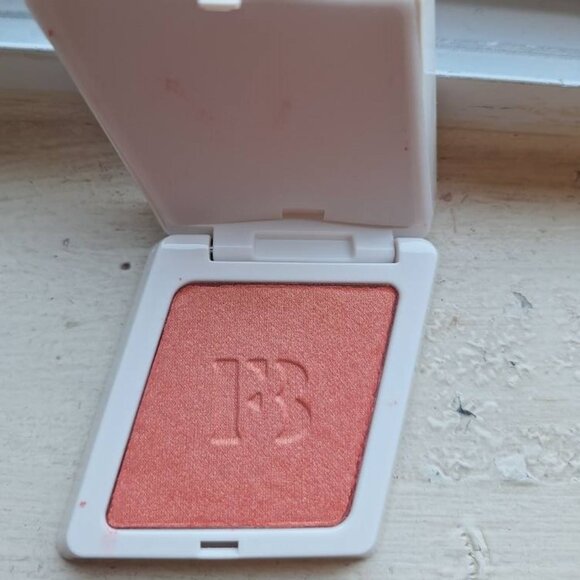 ๐ Fenty Beauty Cheeks Out Freestyle Powder Blush โ Shade 13 Just A Crush ๐ - Picture 1 of 4